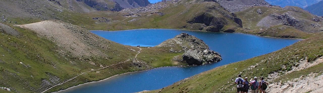 UPPER LAKE ROBURENT